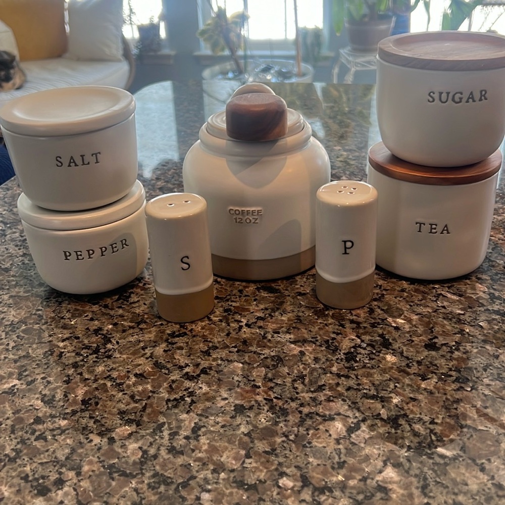 Hearth and Hand Kitchen Set